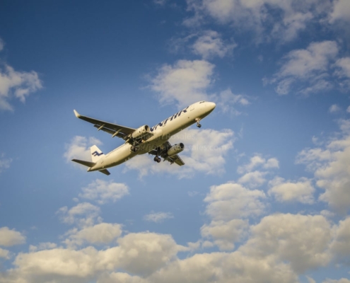 Aeroplane landing - Finnair